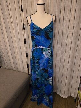 London Times Blue & Teal Tropical Leaf Maxi Dress